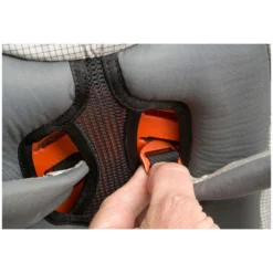 Big Agnes Parkview 63L -Cheap Our Wild Trek Store BPPV6322 Adjust3 009